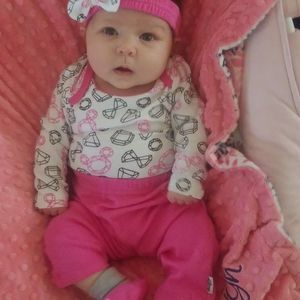 Meet your Posher, Caitlyn